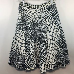 Edme and Esyllte black and white skirt size 6